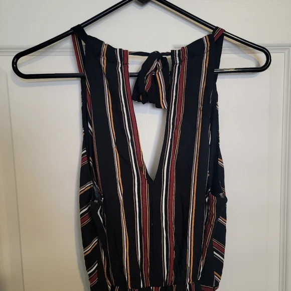 NWT Xhilaration wide leg Belt wrap style black stripe romper sz Medium. - Picture 7 of 7